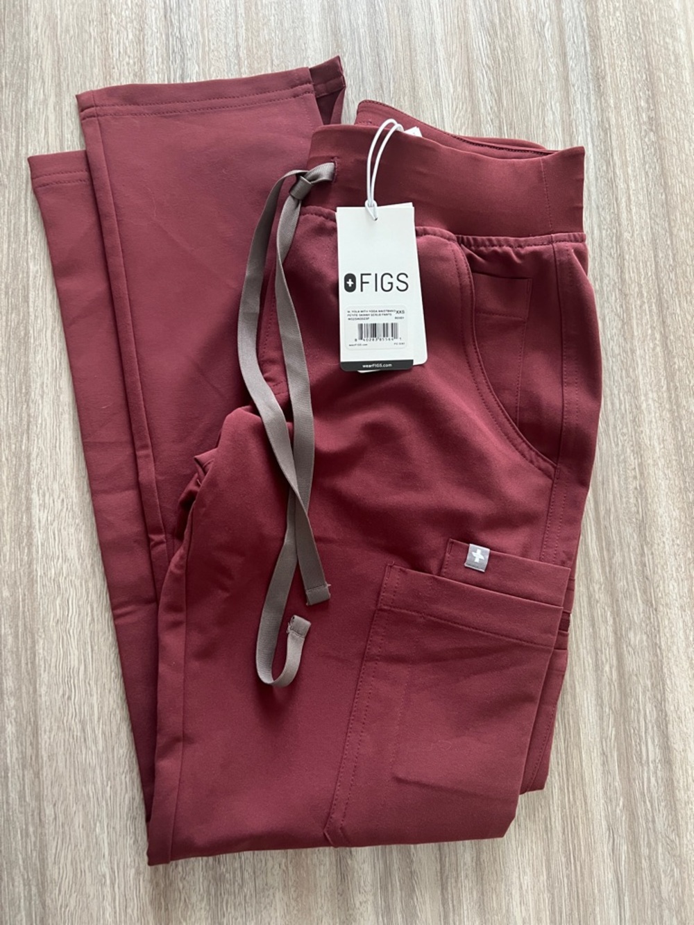Figs Dark Cherry Yola 2.0 Skinny Scrub Pants in XXSP. NWT.